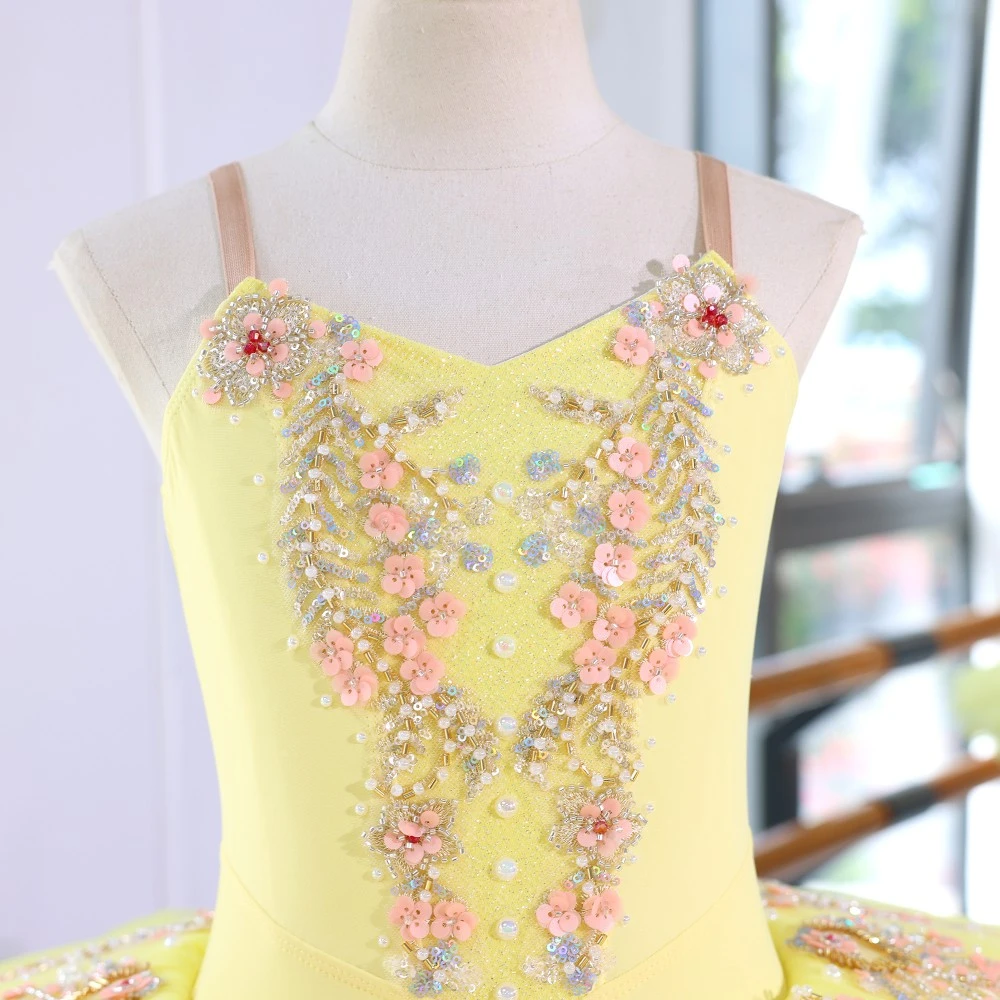 Ballett-Tutu-Kleid mit Blumenverzierung | Rot/Rosa/Gelb-Optionen | Kinder- und Erwachsenengr&ouml;&szlig;en &ndash; B