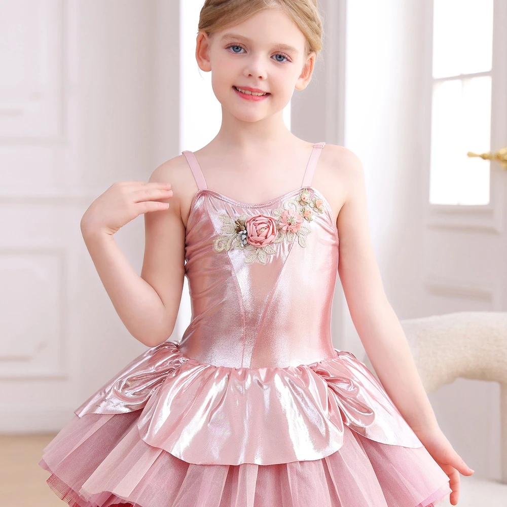 Ballett-Tutu-Kleid f&uuml;r M&auml;dchen mit Metallic-Rosa-Blumen-Spaghettitr&auml;ger und B&uuml;hnenkost&uuml;m f&uuml;r Kinder-