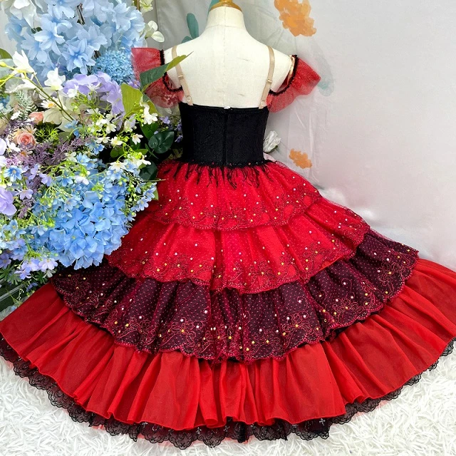 Rotes Ballett-Tutu-Kleid mit Don Quijote-Charakter | R0750